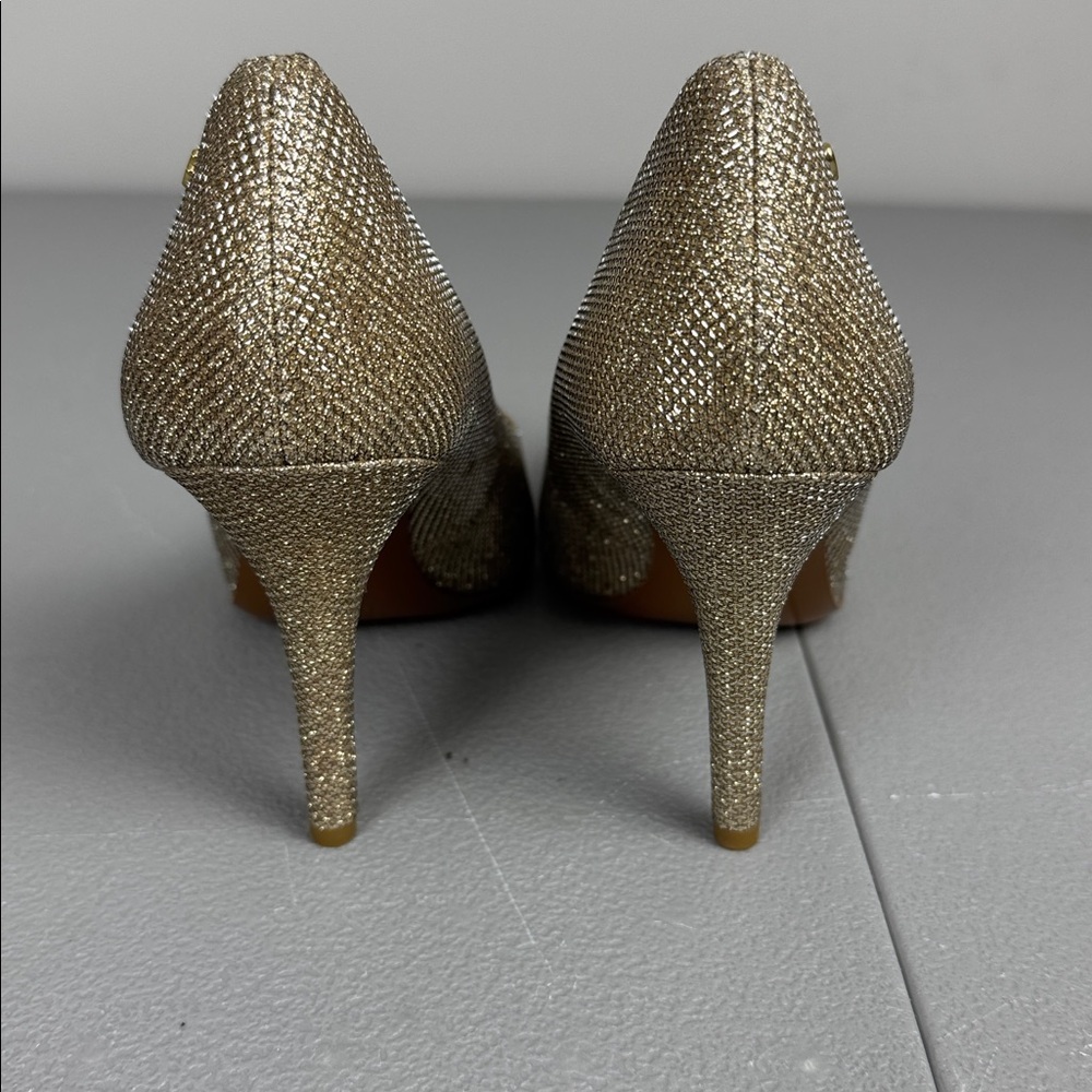 Coach Addie Gold Metallic Pumps. Size 7.5. - Picture 3 of 14